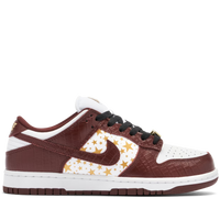 NIKE DUNK LOW 'SUPREME STARS BARKROOT BROWN'
