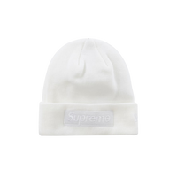 SUPREME BEANIE 'WHITE WHITE LOGO'