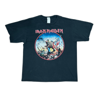 VINTAGE TEE 'IRON MAIDEN HOLDING FLAG'